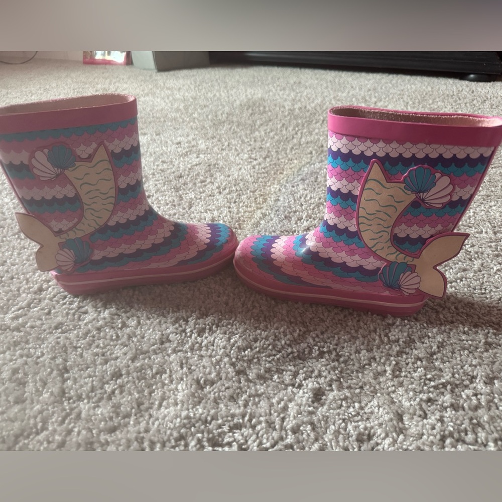 Rain boots